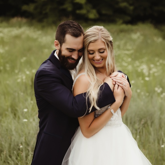 Meet your Posher, Emily - Picture 2 of 5